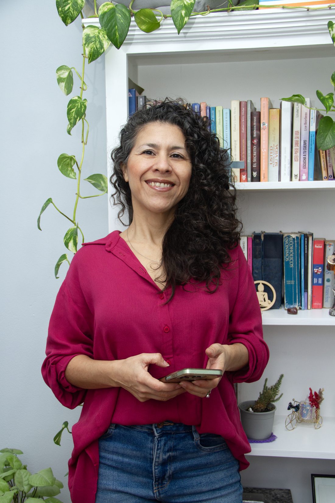 Laura Gómez, Contadora Pública, en su oficina